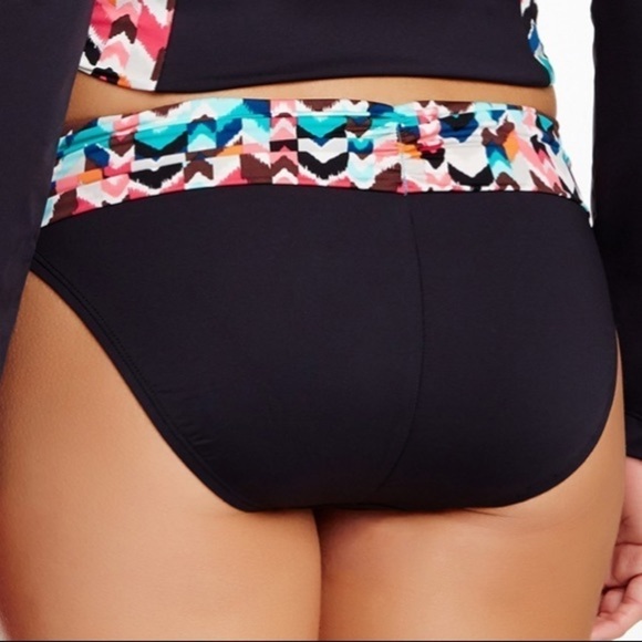 NWT La Blanca Multicolored Shirred Band Hipster - Picture 2 of 8